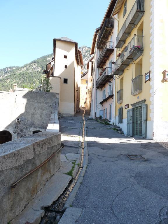 Maison Du Pape Apartamento Briançon Exterior foto